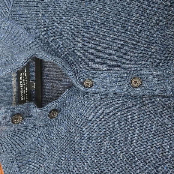 X-LARGE Dark Blue/Navy Italian Linen Button Mock Pullover From Banana Republic - Picture 2 of 6